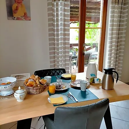 Chez Yolande Nothalten